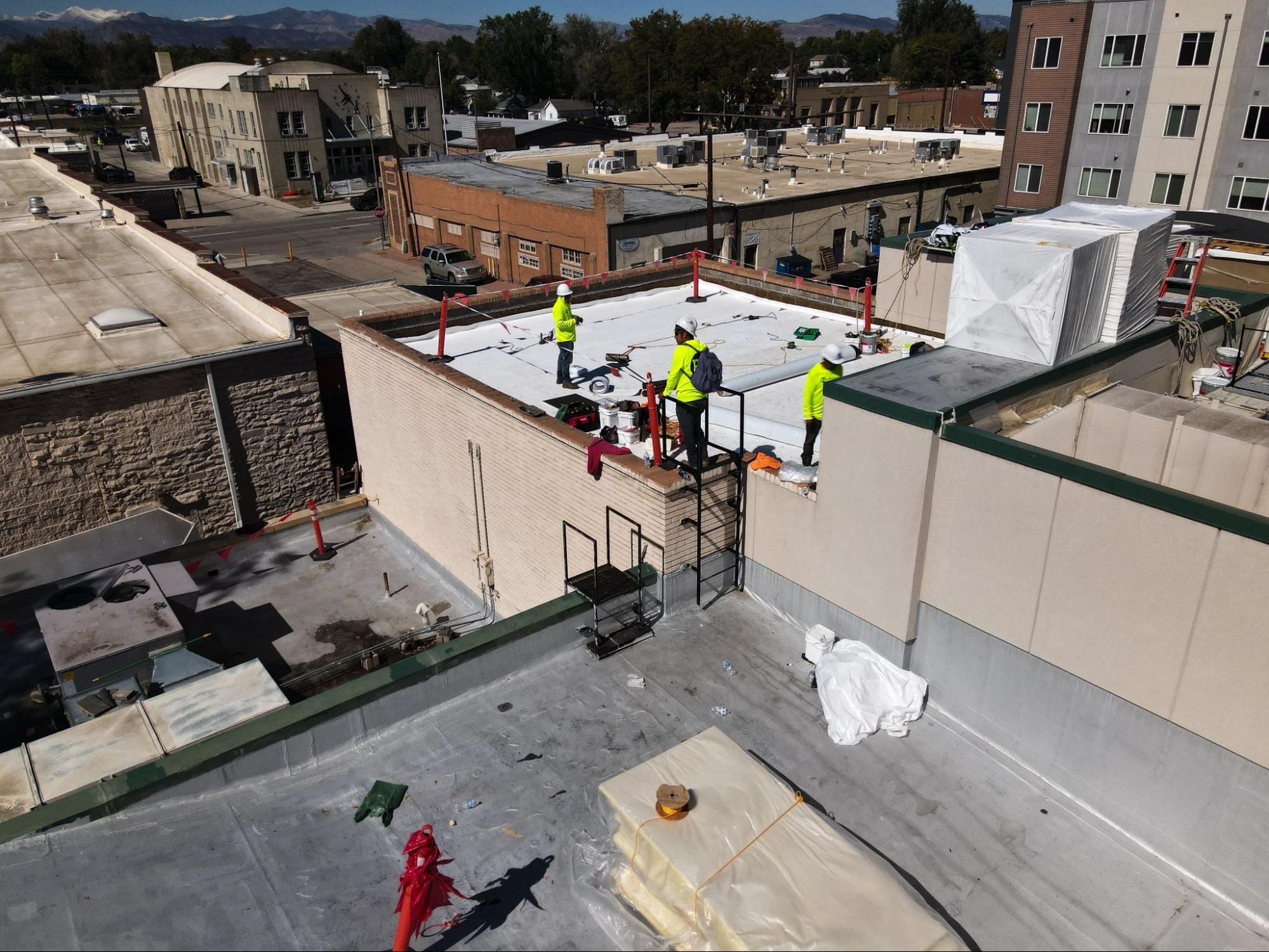 Image What Are the Latest Trends in Commercial Roofing?
